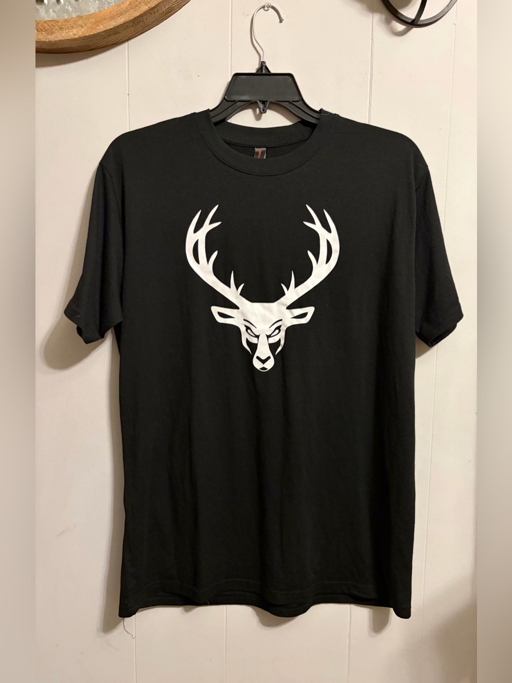 Black Men's Short Sleeve Tee with White Deer Head Graphic